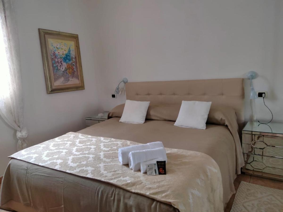 La Casa Dei Fenicotteri Bed & Breakfast Olbia Exterior photo
